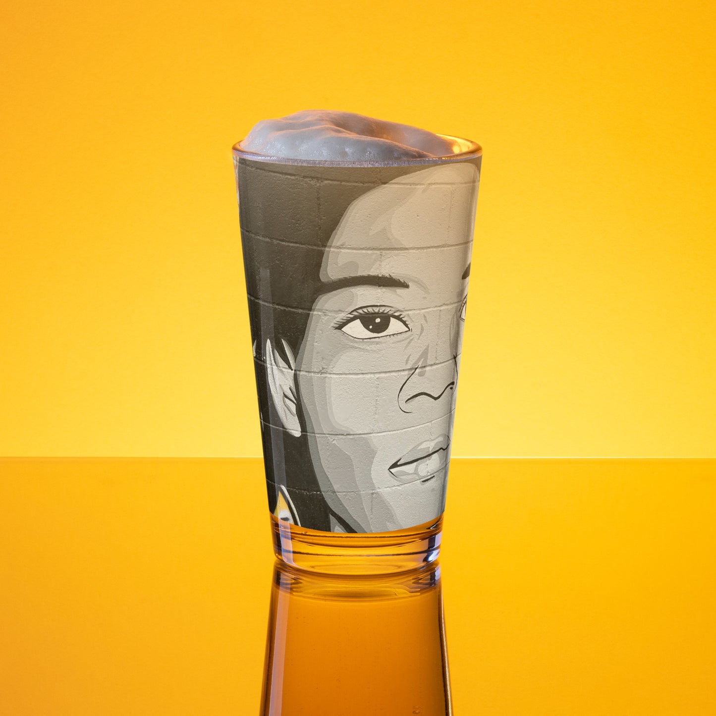 Basquiate Shaker pint glass